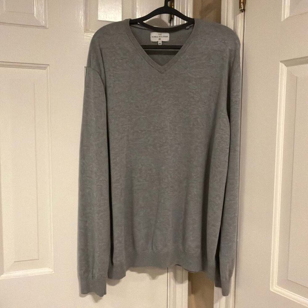 C&A The V-Neck Pullover Men's Gray V-Neck Sweater XXL